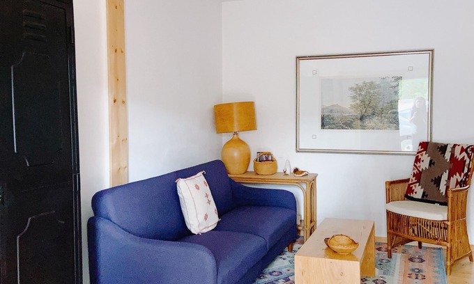 Sleepy Hollow Apartamento | Stylish Garage Apt. Self-Check in - Marin Hiking!
