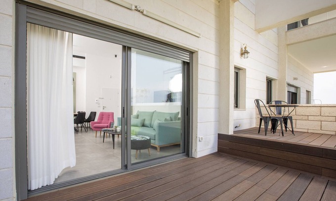 Nahariya Apartamento | Stylish Garden Apartment near Akhziv Beach