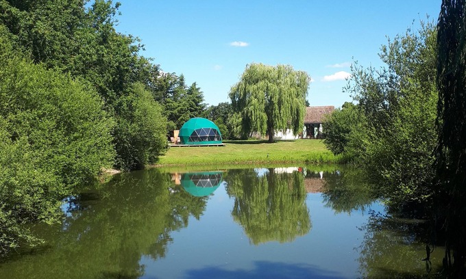 Aubigne-Racan Cabina | Stylish glamping dome