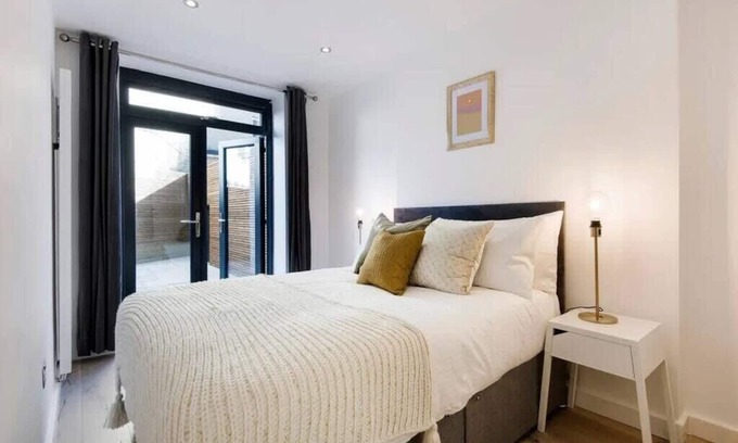 Notting Dale Apartamento | Stylish Ground-Floor Retreat in Notting Hill