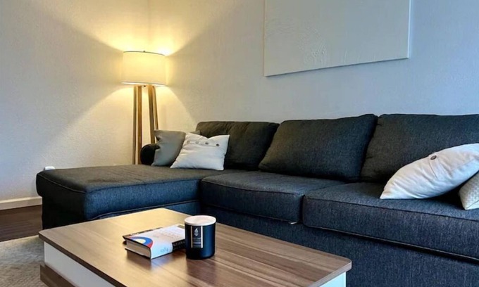 Fresno Apartamento | Stylish Home w/Fast Wi-Fi & Fireplace