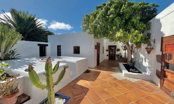 Uga Casa | Stylish house in a real Finca with private garden