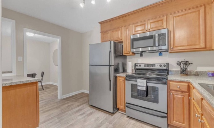 Crabtree Apartamento | Stylish King 2BR Suite—in Crabtree Valley Raleigh!