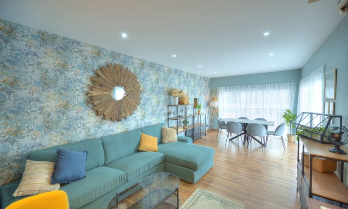 Sliema Apartamento | Stylish, large 3bedroom, seafront terrace GOSLM-13