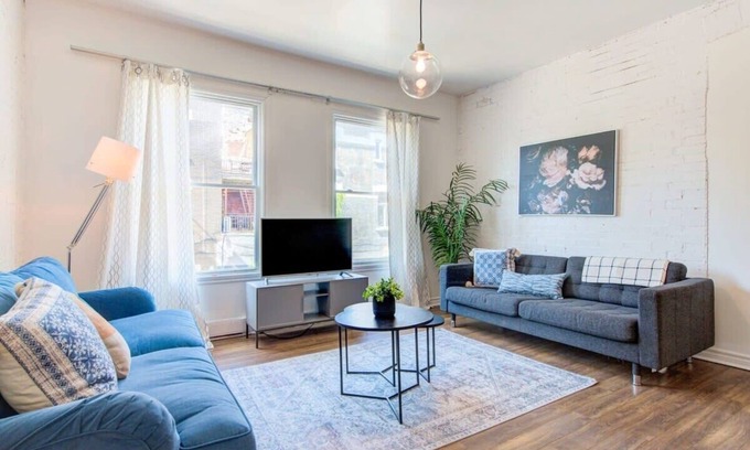 Plateau Mont Royal Apartamento | Stylish Le Plateau Apt | Walk to Eat, Shop & Metro