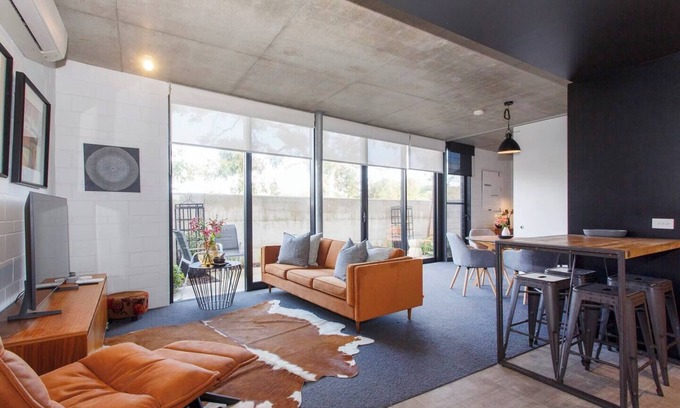 Fremantle Apartamento | Stylish light and bright apartment tucked away behind Monument Hill in the Fremantle Art precinct