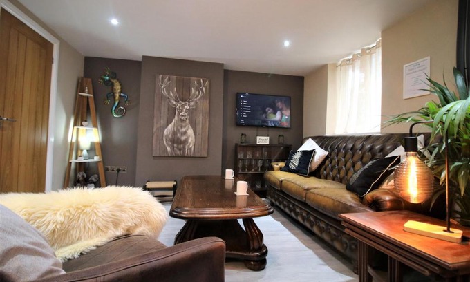 Splott Apartamento | Stylish Loft Apartment by Property Promise