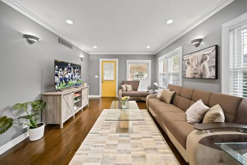Birmingham Casa | Stylish Luxurious 3BD Home in the Heart of Downtown Birmingham