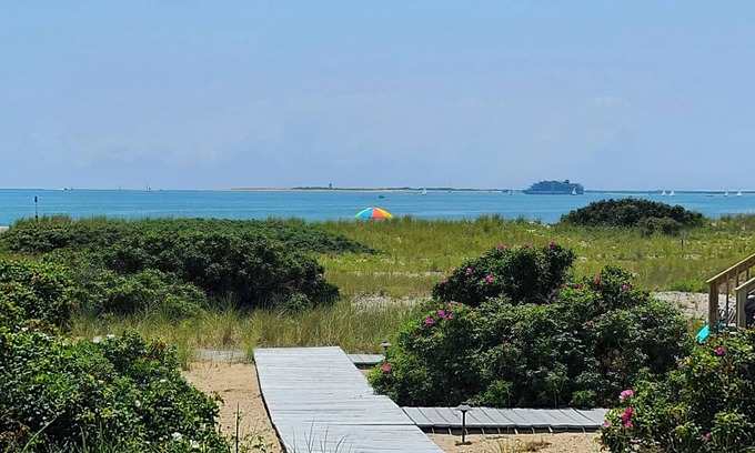 North Truro Cabaña | Stylish & Modern 2BD Bayfront Cottage--Water Views, Direct Beach Access, A/C, Shorter Stays Available!