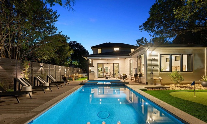 Montopolis Casa | Stylish Modern Ranch | Heated Pool