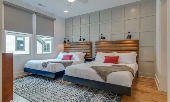 Greenwood Casa | Stylish Nashville Retreat for Groups