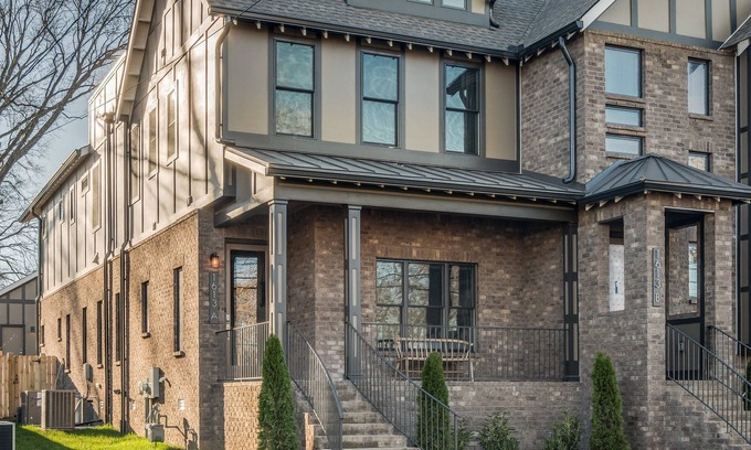 Salemtown Casa | Nueva casa en el centro, la mejor ubicación en Nashville: ¡camine por todas partes, duerme 10!