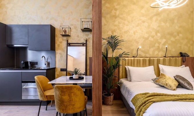 Oudenaarde Casa | Stylish Oudenaarde Retreat with Bike-Friendly Amenities | Steps to Market