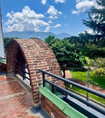 Usaquen Apartamento | Stylish Penthouse with City View & Private Terrace