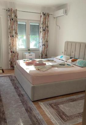 Corovode Casa | Stylish Room by Canyons & City