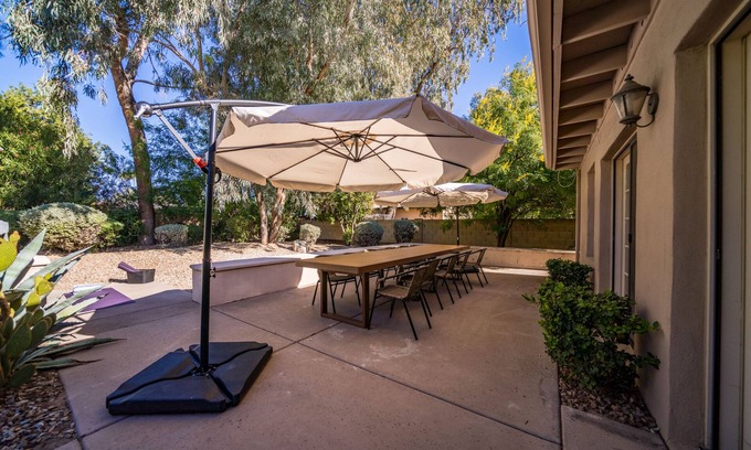 Shea North Estates Casa | Stylish Scottsdale home with Heated Pool, Hot Tub, 2mi from Scottsdale Quarter
