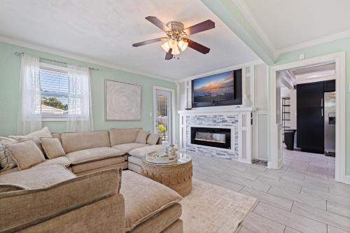 St. Petersburg - Clearwater Casa | Stylish St Pete Vacation Home with Private Pool!