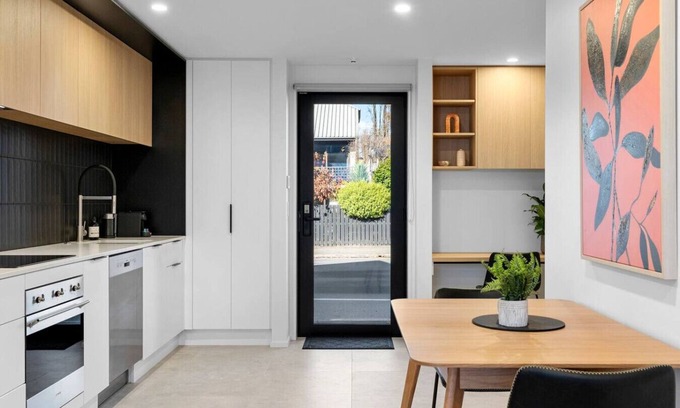 Christchurch City Centre Casa | Stylish Stay – Heart of the CBD