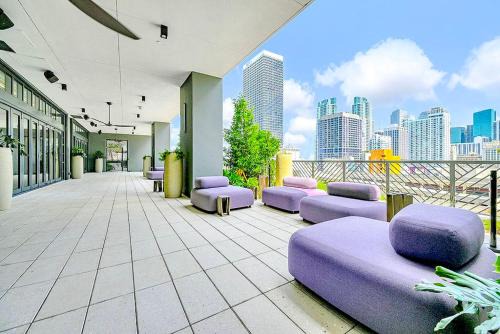 Downtown Miami Apartamento | Stylish Studio in the heart of vibrant Downtown- Daily resort fee and parking not included