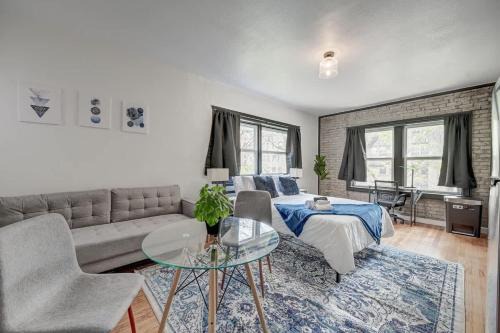 Lower East Side Apartamento | Stylish Studio McKinley Beach - Brady St Lowr East