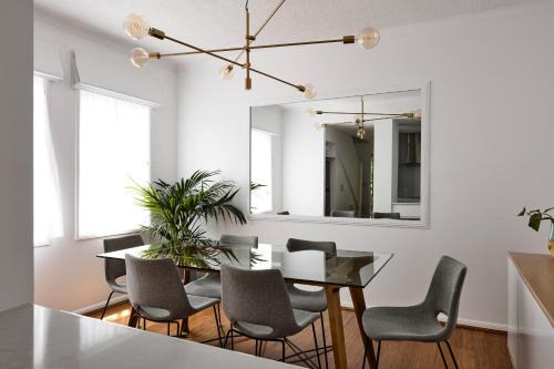 St Kilda Casa | Stylish Townhouse in Melbourne's Playground