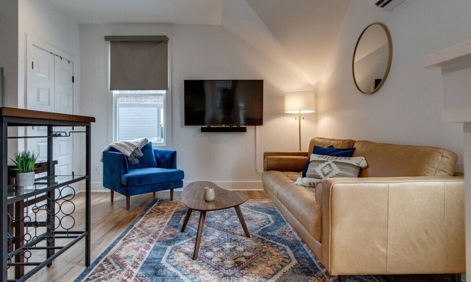 Greenwood Casa | Stylish East Nashville Townhouse for 6