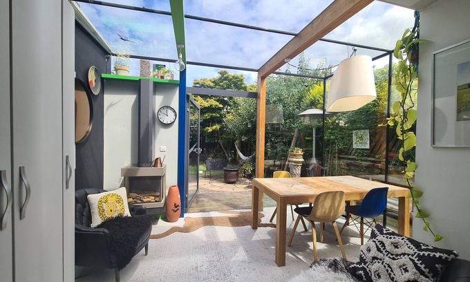 Hackney Casa | STYLISH TOWNHOUSE in Vibrant London Fields – Cozy Retreat for Families & Friends