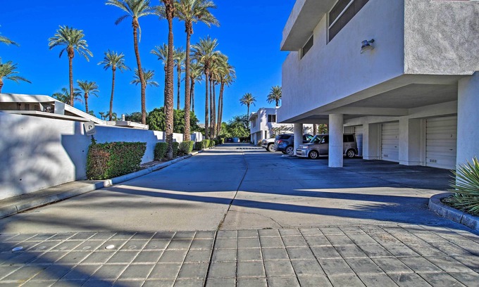 Cathedral City Complejo | Stylish upstairs villa overlooking the pool