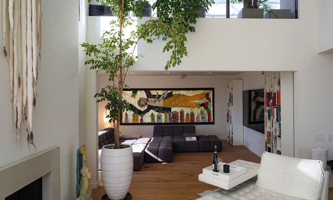Beverly Hills Apartamento | Stylish WEHO Penthouse with roof garden in prime LA Location