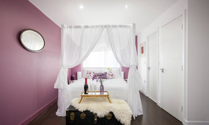 West Green Casa | Casa contemporánea de 5 estrellas, capacidad para 15 personas, 10 minutos hasta el tubo Turnpike Lane DESAYUNO GRATIS