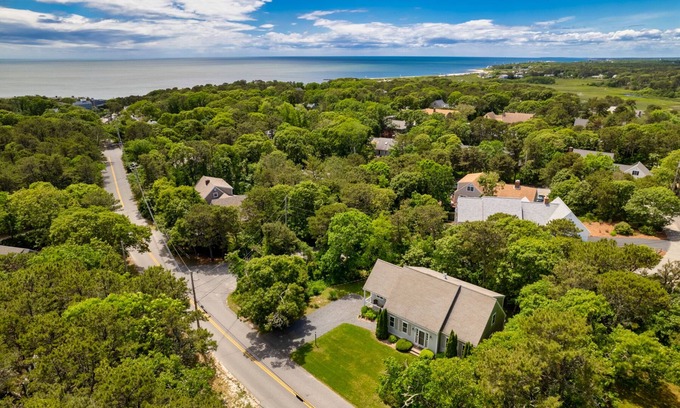 South Chatham Casa | Elegante casa amueblada: acceso a Pleasant Street Beach