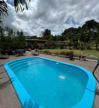 Camaragibe Casa | Suíte em uma reserva ambiental com piscina