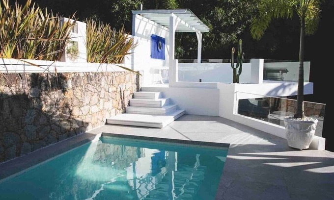 Florianopolis Casa | Suíte Room 4 com Piscina Aquecida - CasaIvan