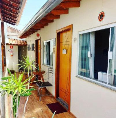 Sao Lucas Casa | Suítes da Rô - hospedaria familiar diária e temporada