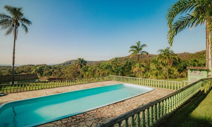 Antonina Casa | Suítes Romanetto com Piscina e Vista - Antonina
