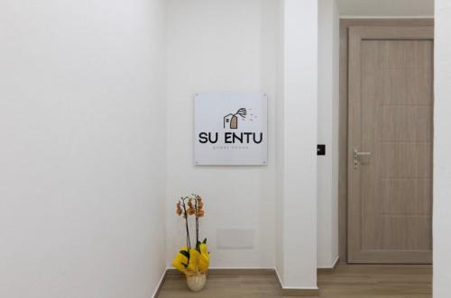 Cala Gonone Casa | Su Entu Guest House 4