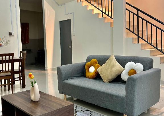 Asam Kumbang Casa | SuaTamu Homestay One Aircond