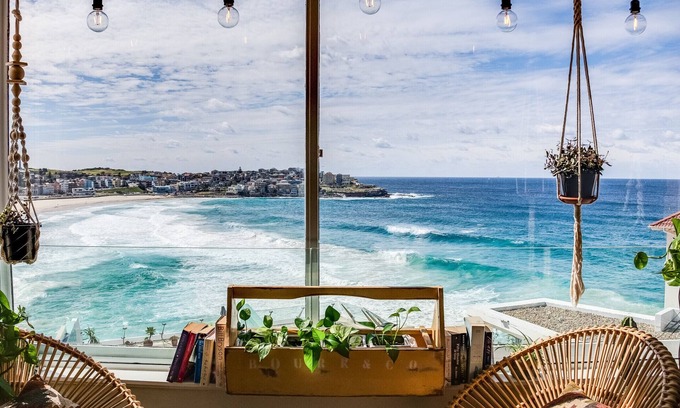 Bondi Beach Apartamento | ★ Sub-Penthouse Beach View ★ by Sydney Dreams ★