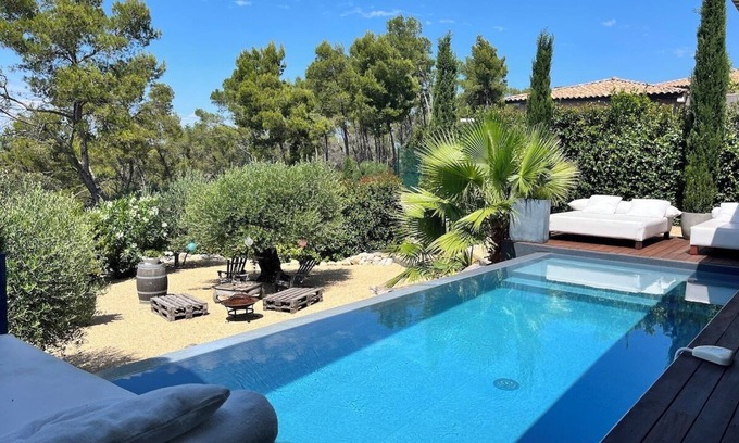 Montferrier-sur-Lez Casa | Sublime contemporary villa with swimming pool and panoramic view