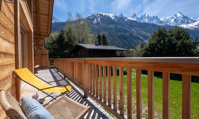 Les Praz-de-Chamonix Chalet De Esquí | Sublime Semi Detached Chalet Facing The Mont Blanc