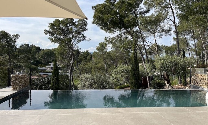 Montferrier-sur-Lez Villa | Sublime villa pool, sauna, gym