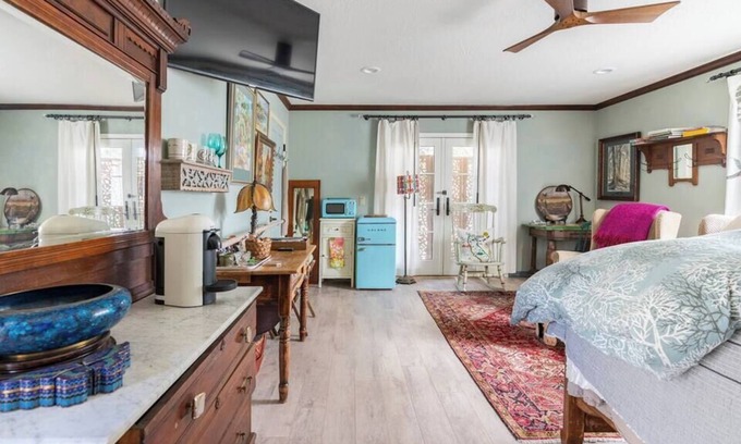 Los Alamos Apartamento | Succulent private suite