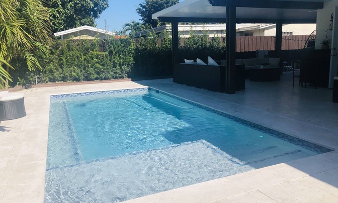 Miami Lakes Casa | Such as house with heated pool, near to parks and lakes