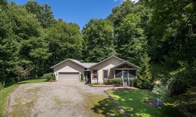 Cullowhee Casa | Sugar Creek Retreat - Where Comfort and Adventure Meet