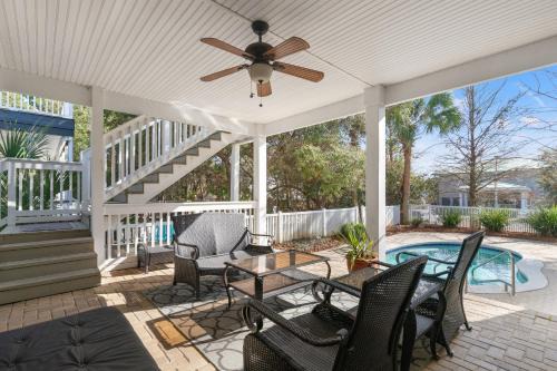 Village of Sugar Beach Casa | Sugar Sand Retreat – 3-Bed, 2-Bath Beach Getaway with Private Pool, Sleeps 8!