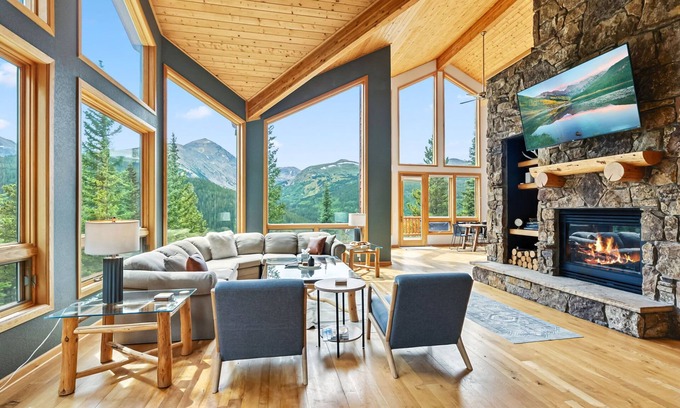 Breckenridge Casa | Sugar Snow Sanctuary | Hot Tub & Mountain Views