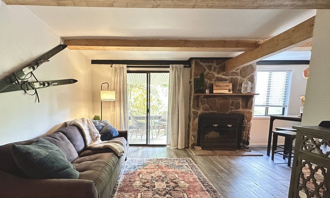 Banner Elk Condominio | Sugar Sweet Ski Retreat w/ AC - near Sugar Mtn, Grandfather Mtn, & Boone