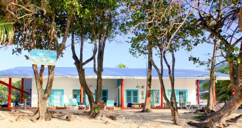 Friendship Casa | Sugarapple Bequia Beach Cottage