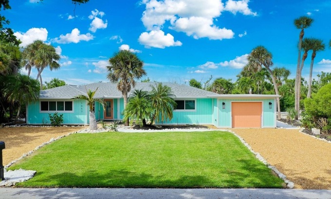 Sanibel Casa | Sugarfish: 3 BR/3BA Perfect Near Beach Getaway!