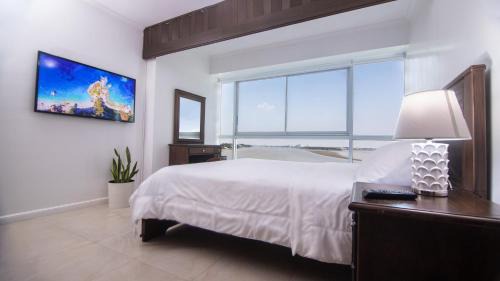 Las Penas Apartamento | Suite 206, Riverfront, vista al río, Puerto Santa Ana, Guayaquil